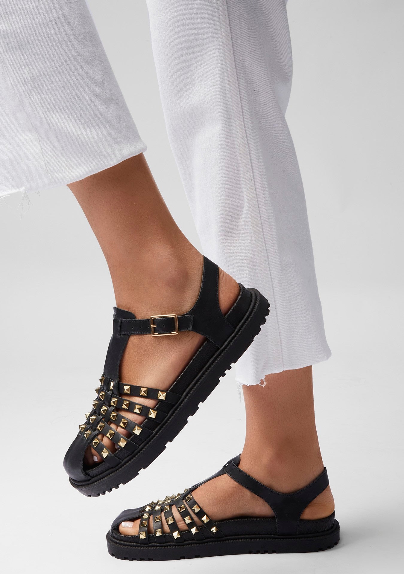 Flat Valentina Black