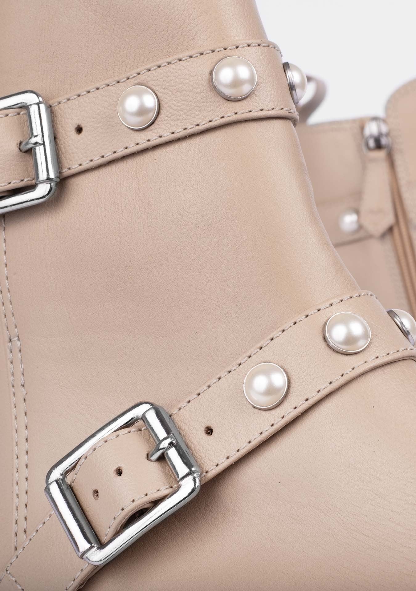 Bota Augusta Bege