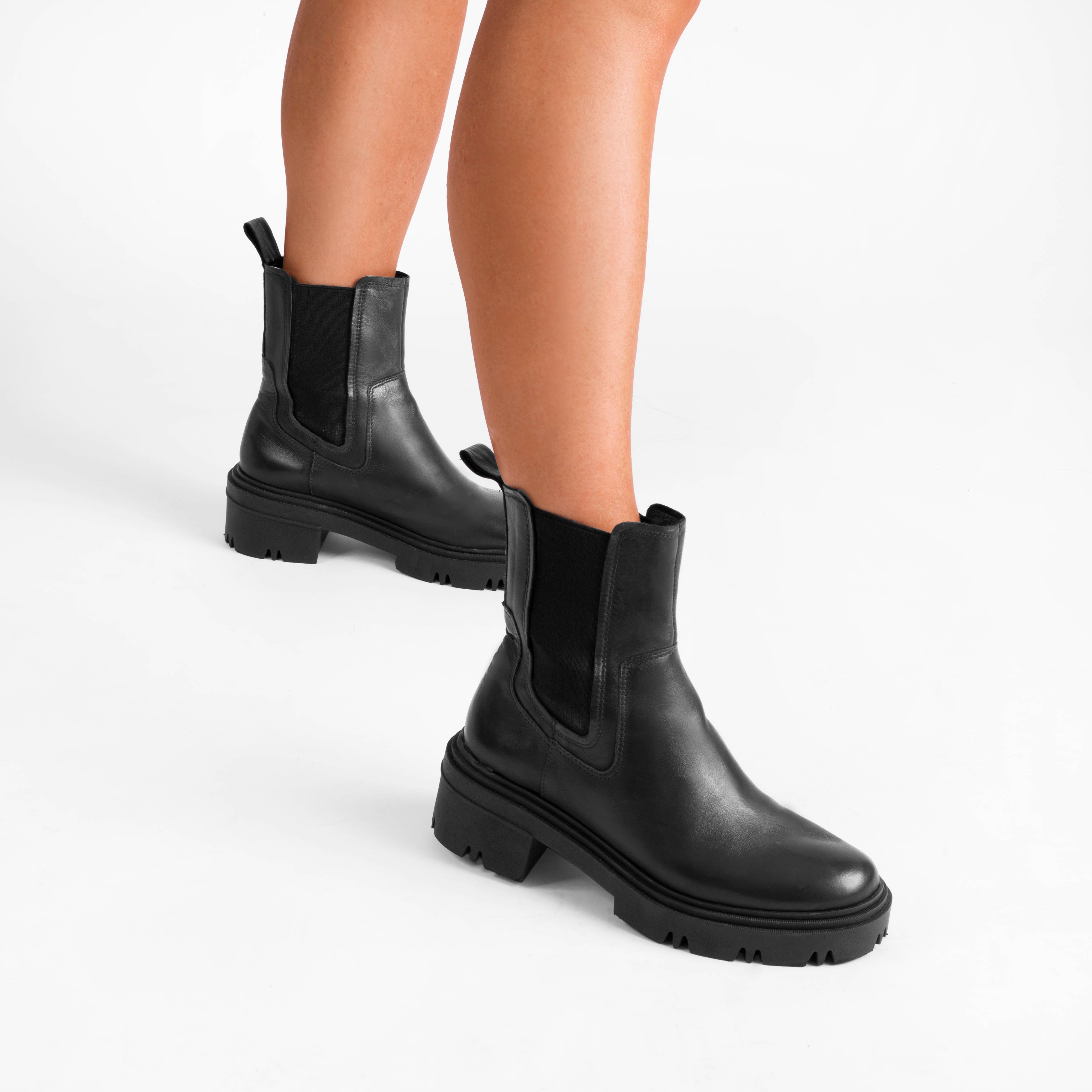 Bota Lia Full Black