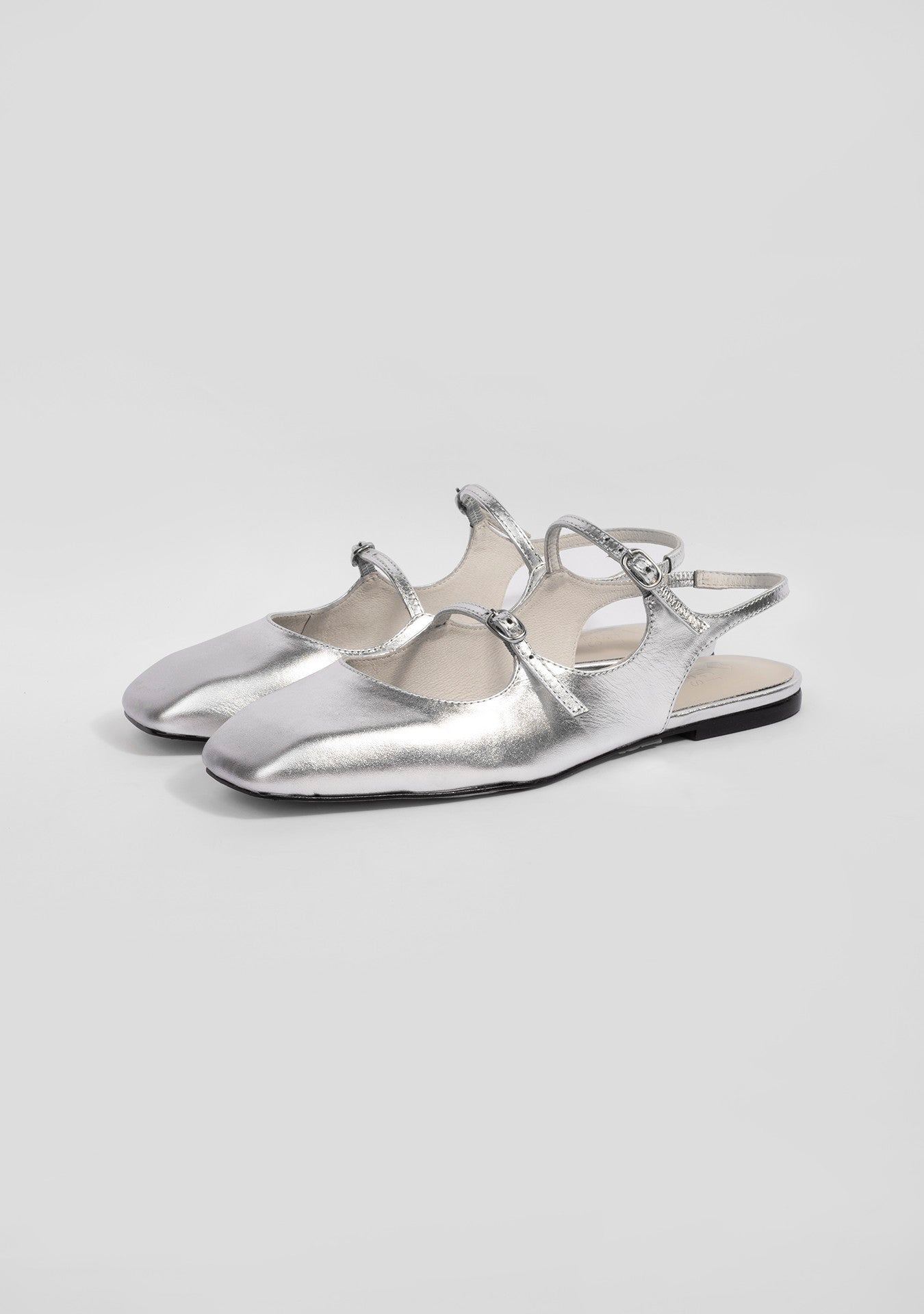 Sapatilha Genebra Silver