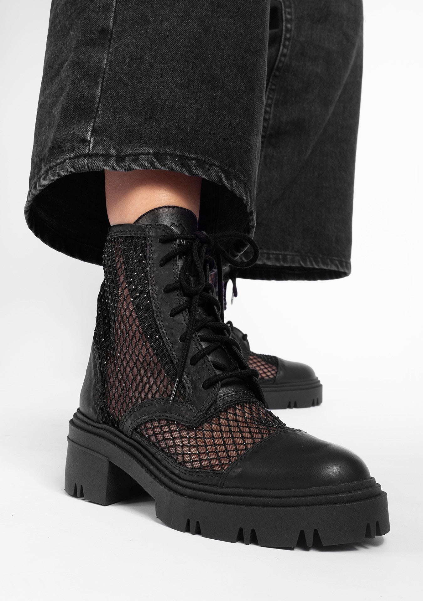 Coturno Holly Black Diamond