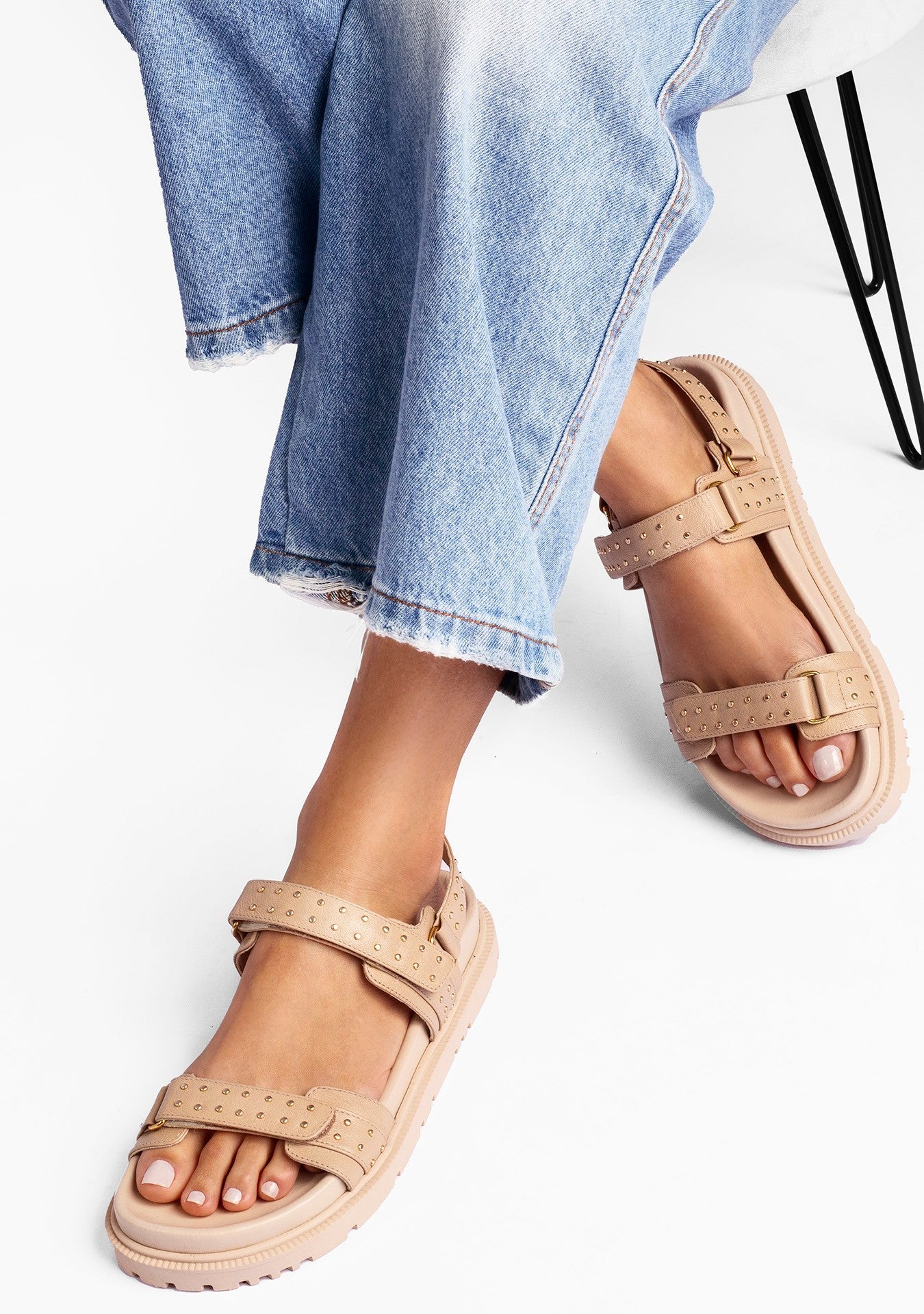 Flat Megan Studded Bege