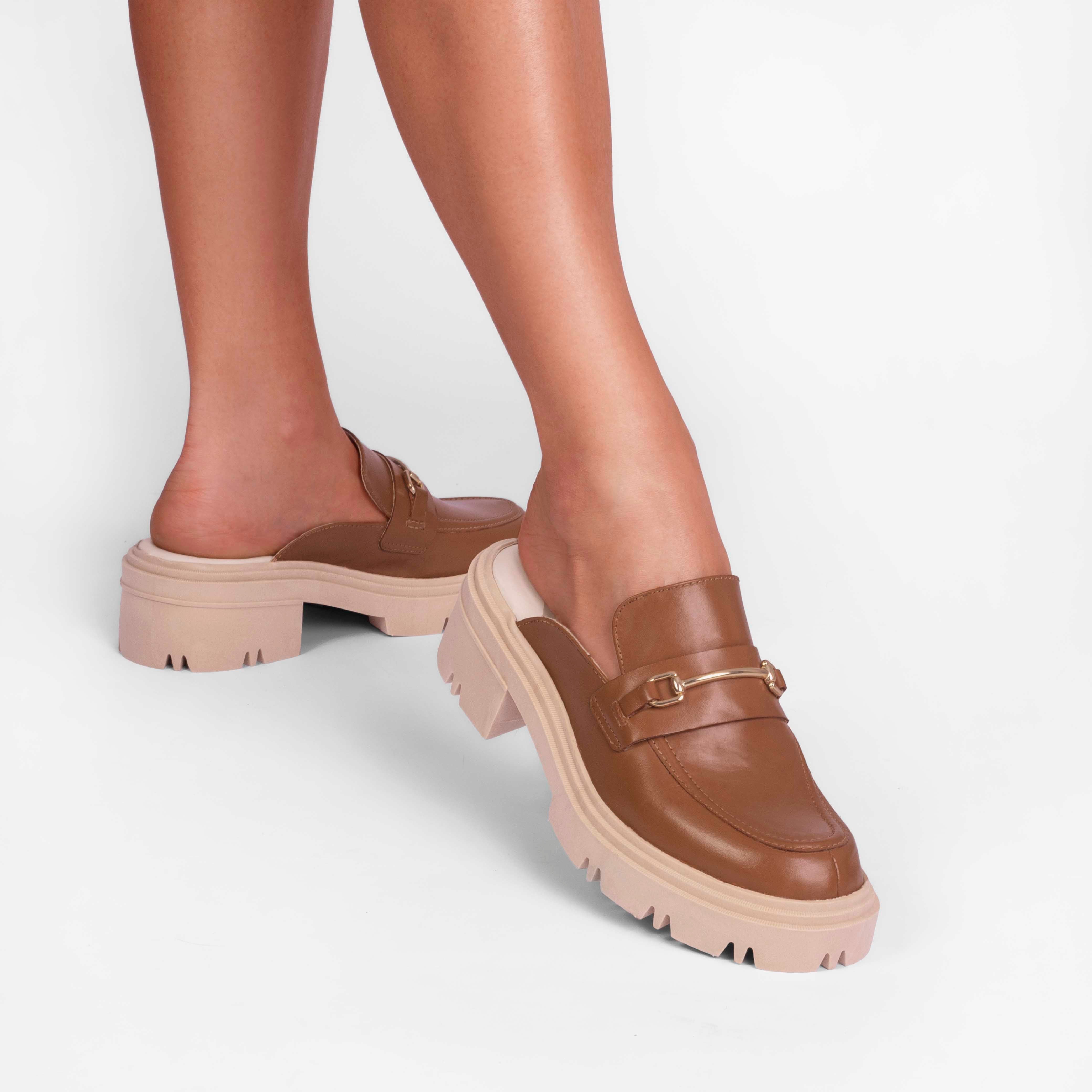 Mule Blair Camelo