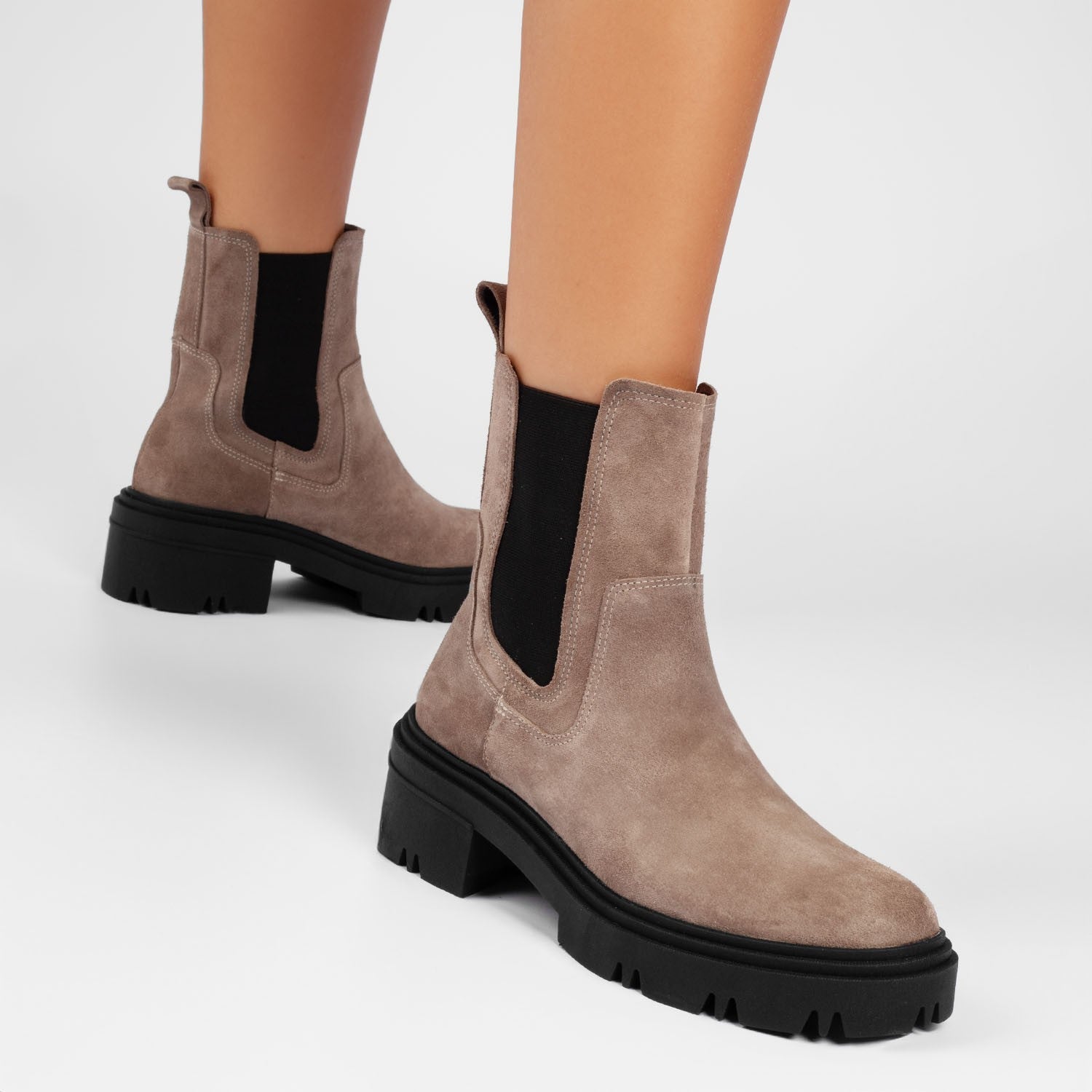 Bota Lia Chumbo