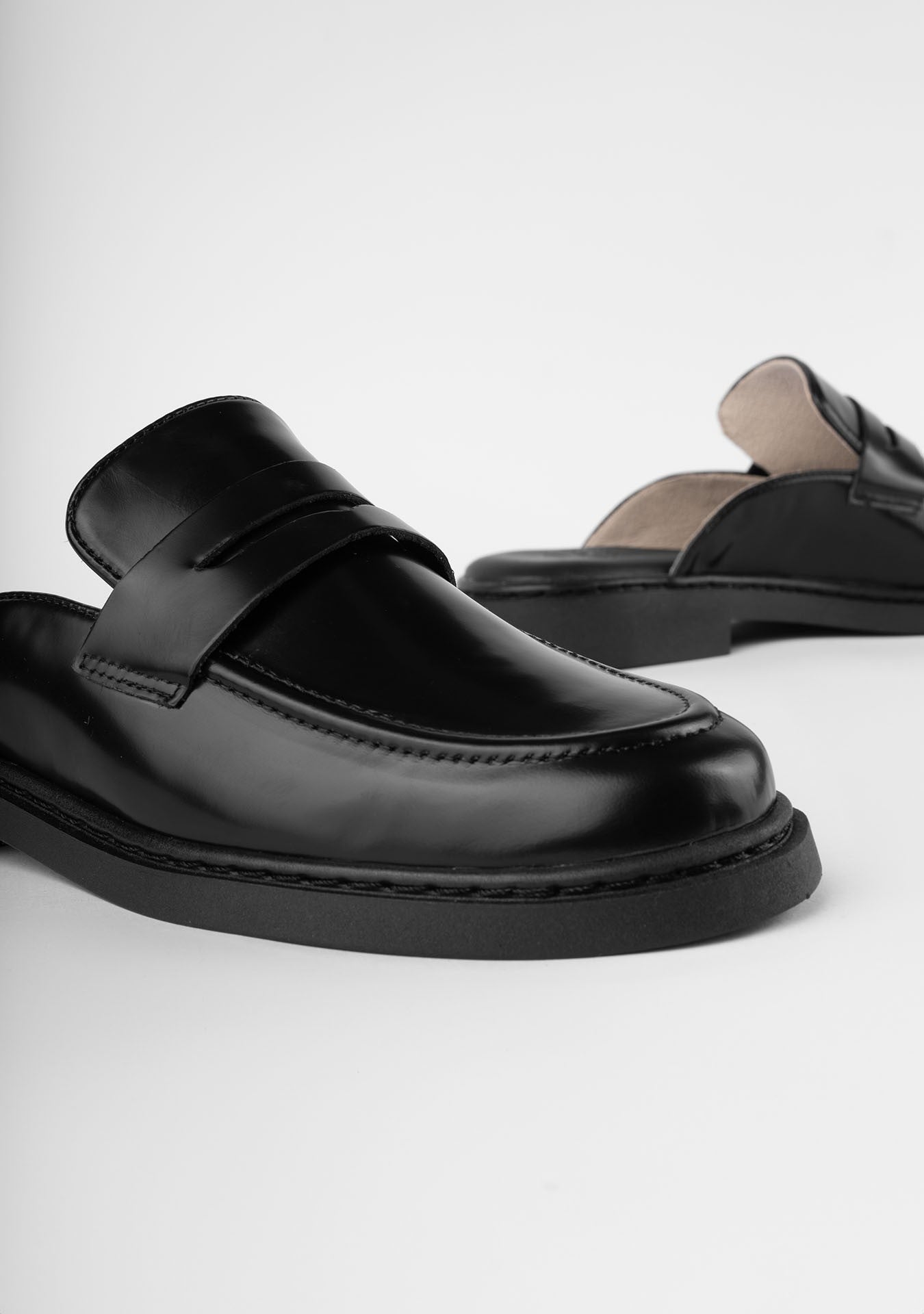 Mule Silvana Glossy Black