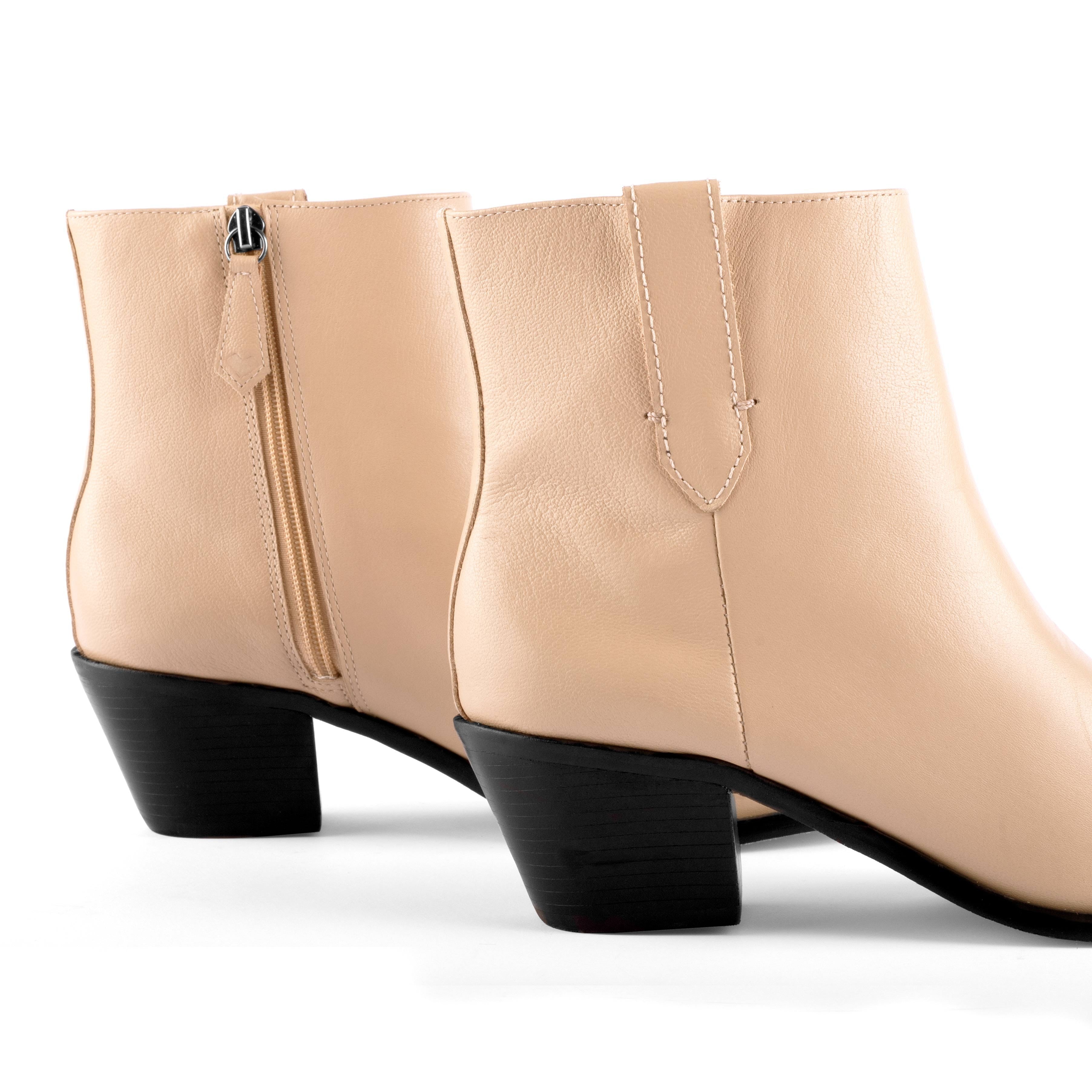 Bota Priscila Bege