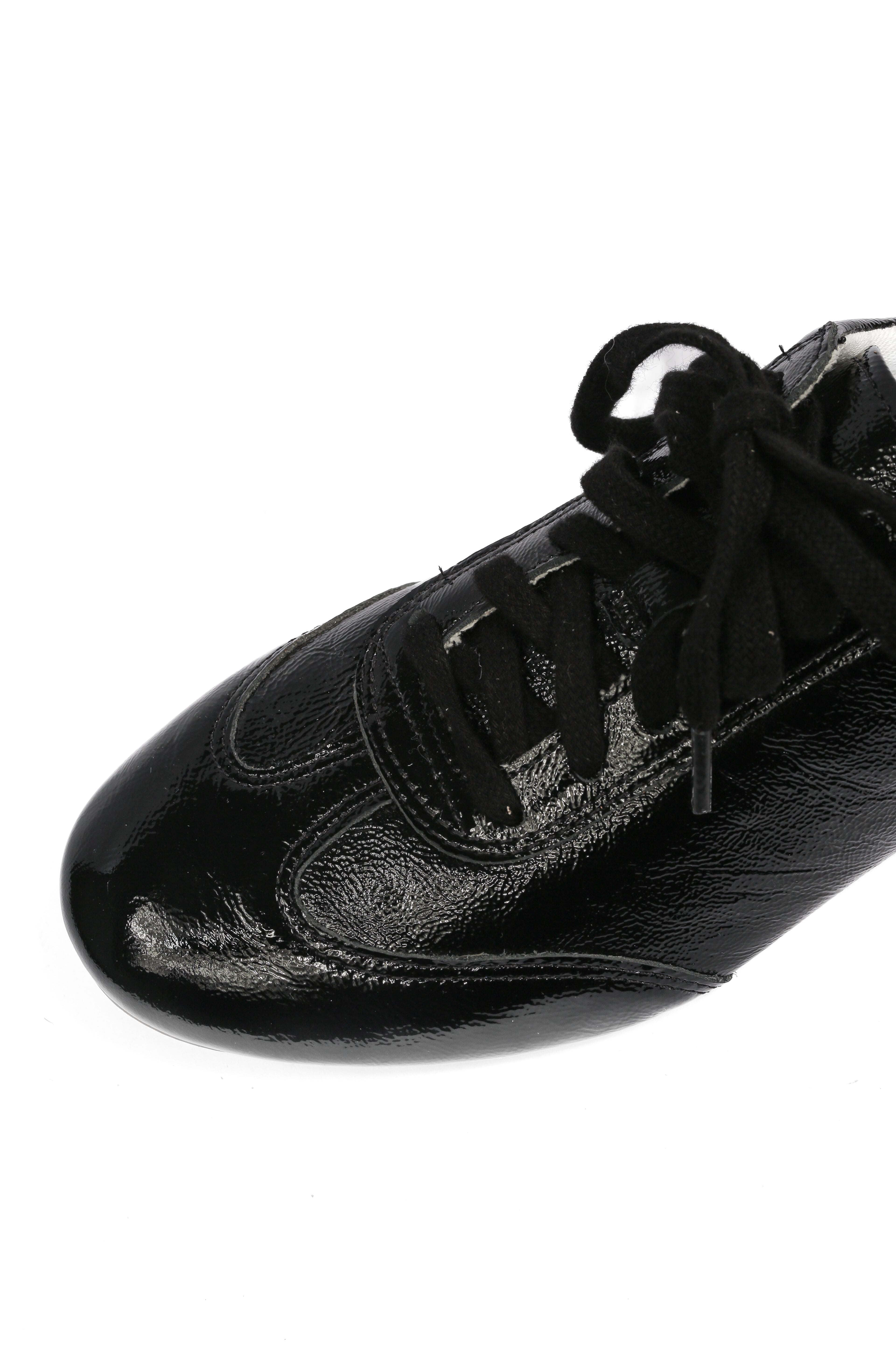 Sneaker Violet Shiny Black