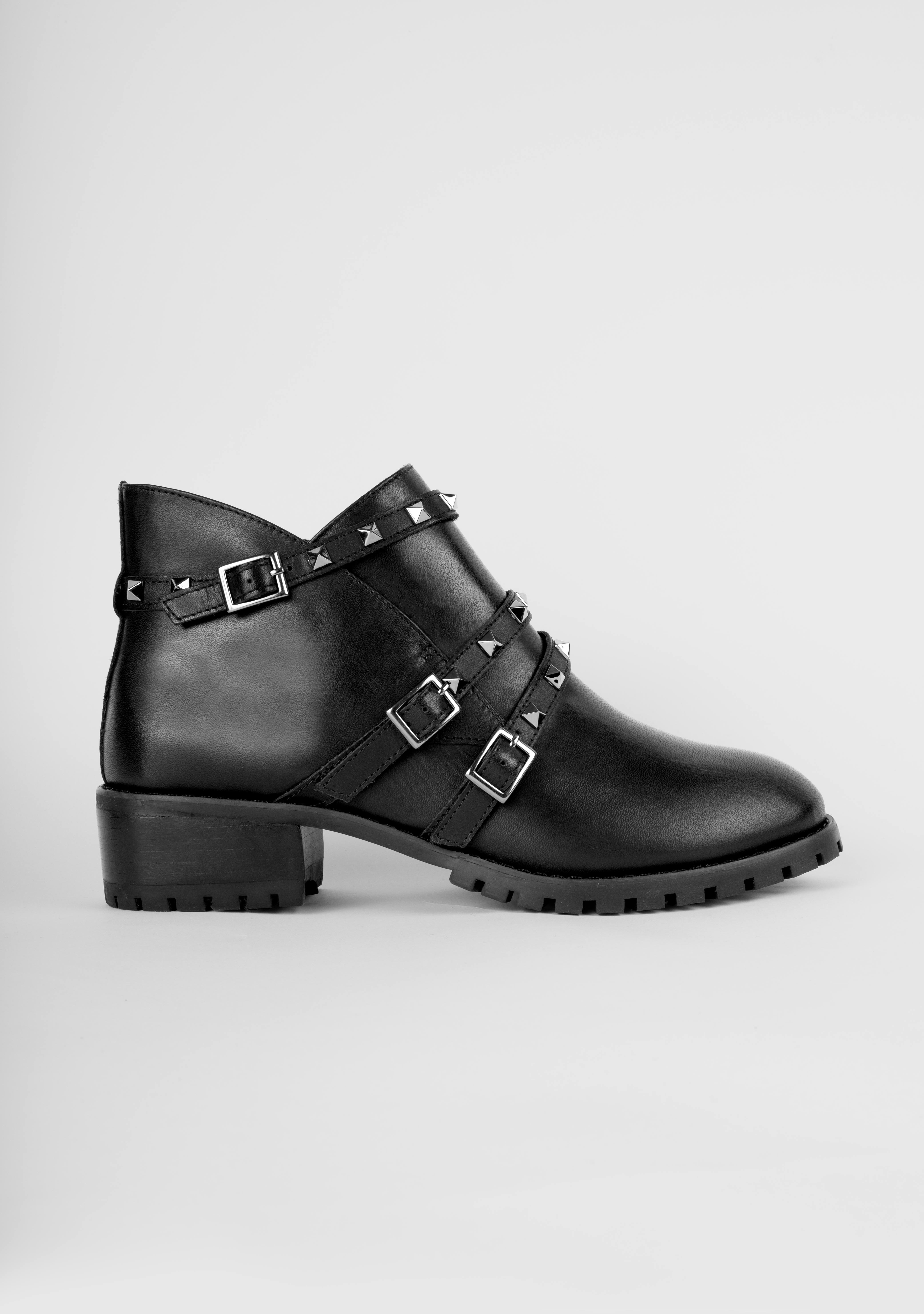 Bota Gabi Black
