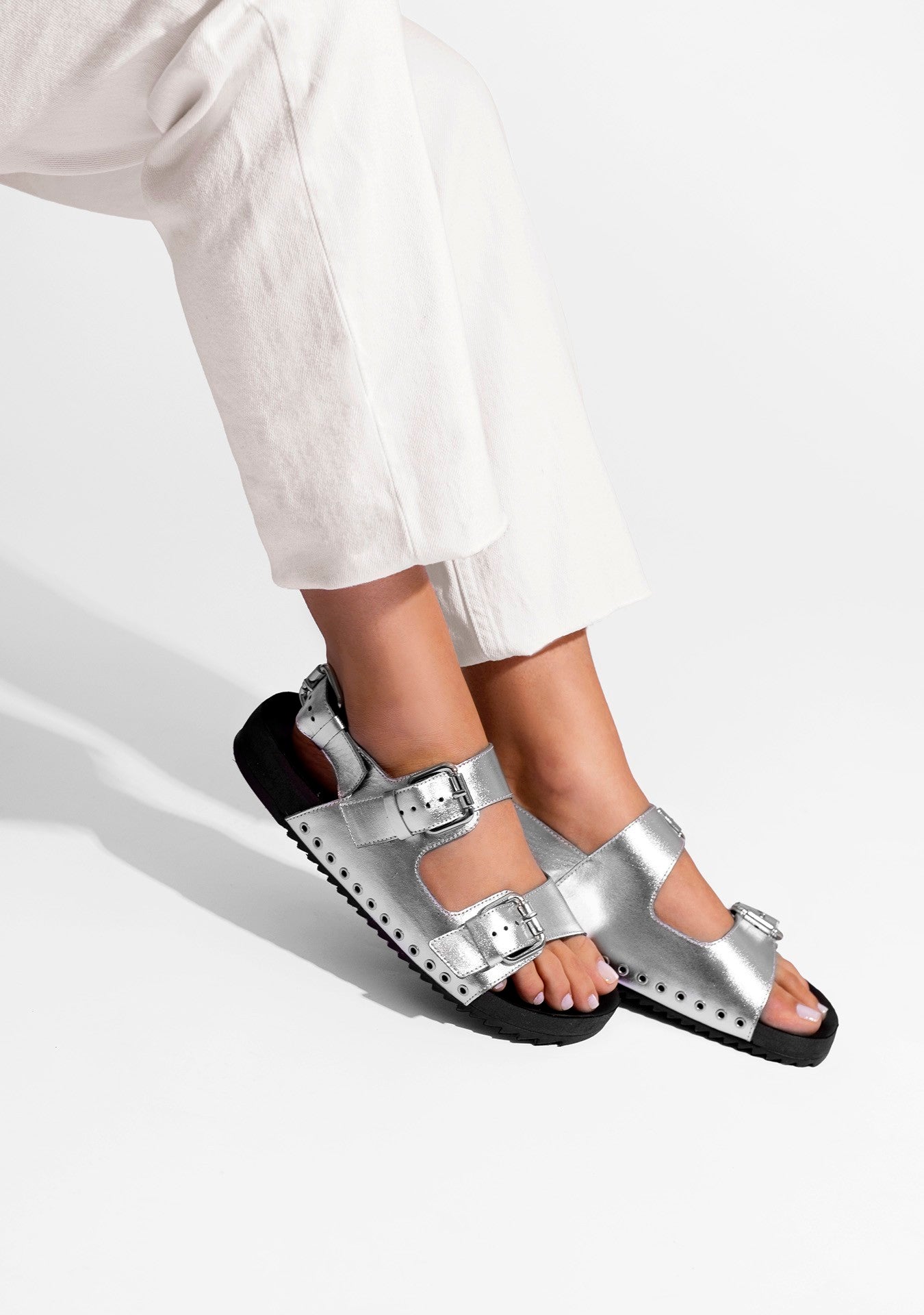 Flat Cassandra Silver