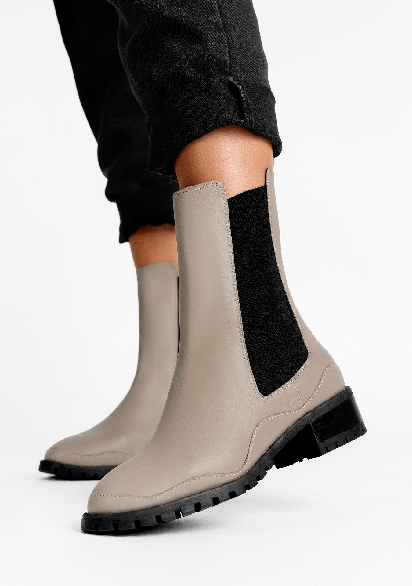 Bota German Greige
