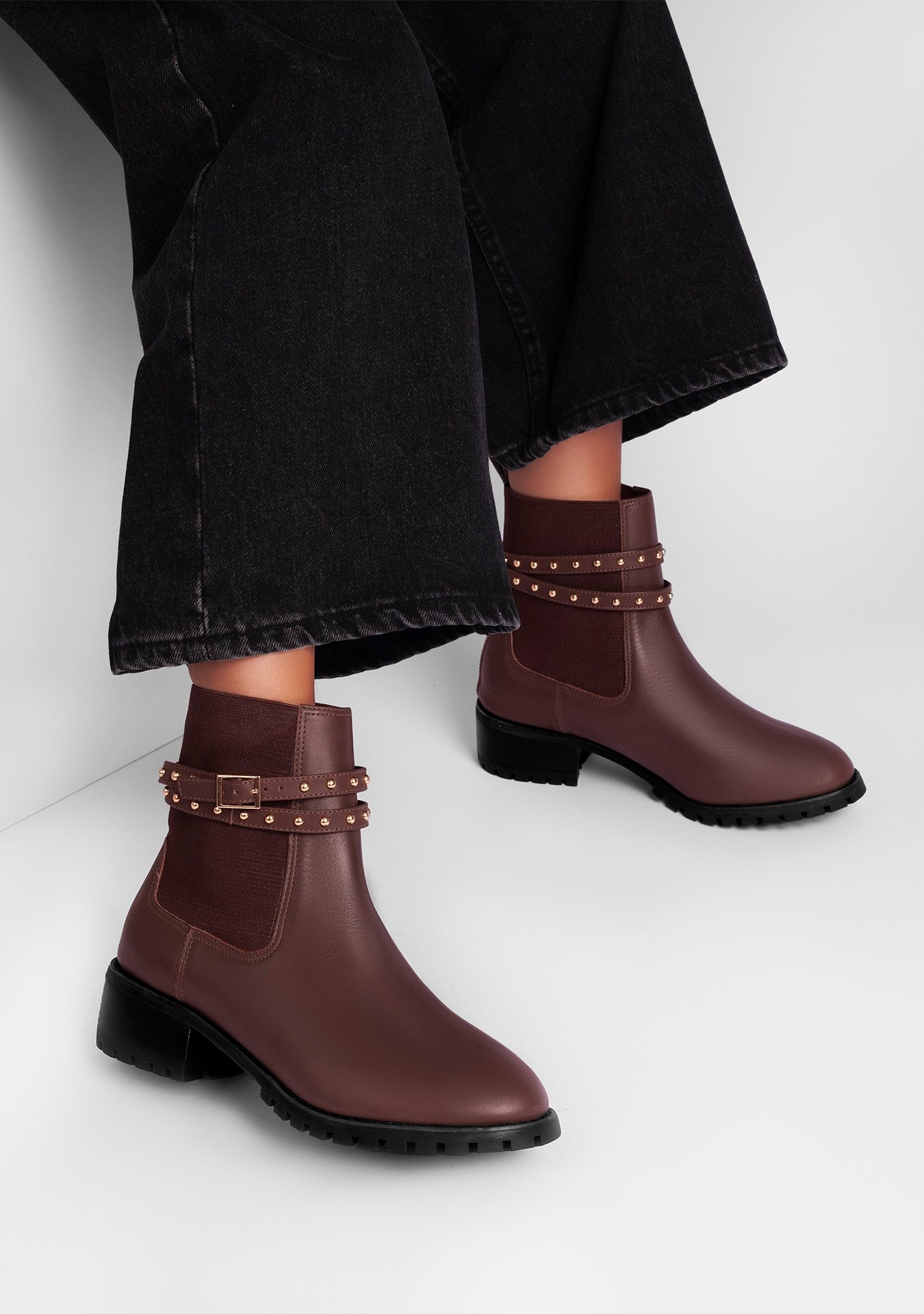 Bota Debora Coffee