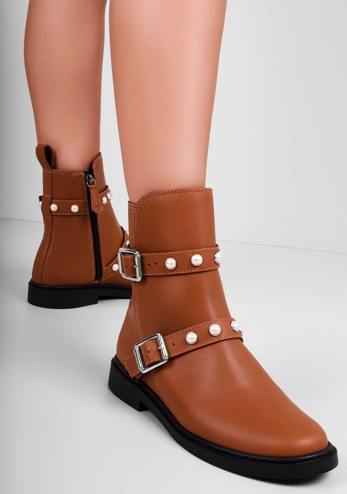 Bota Augusta Camelo