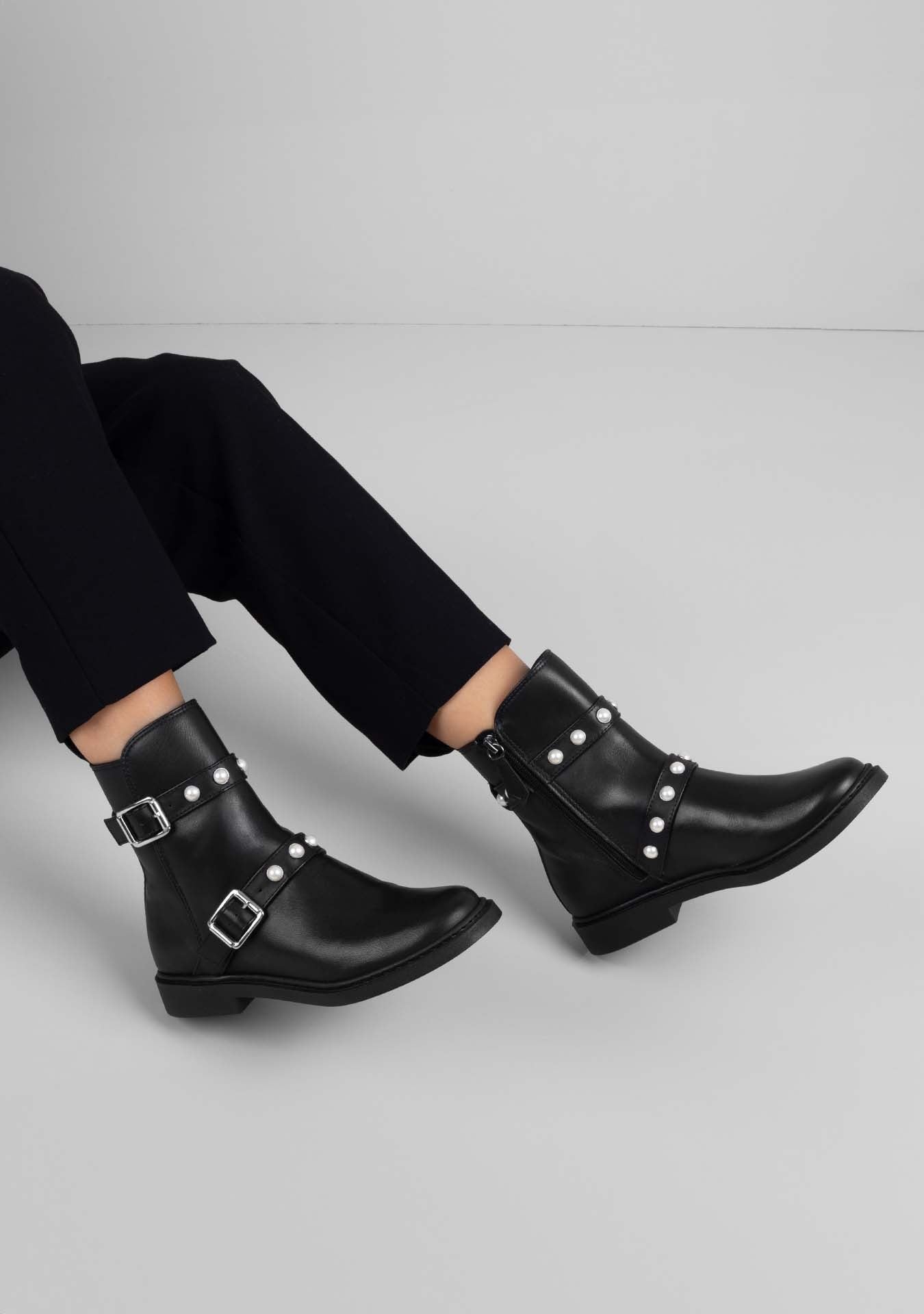 Bota Augusta Black