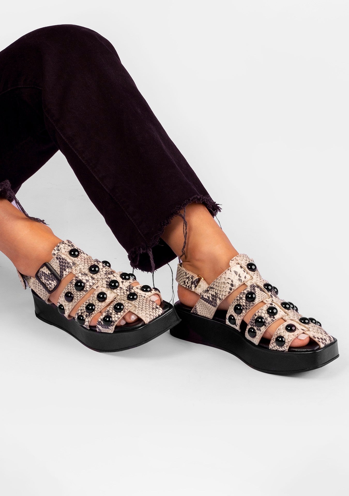 Flatform Mari Snake