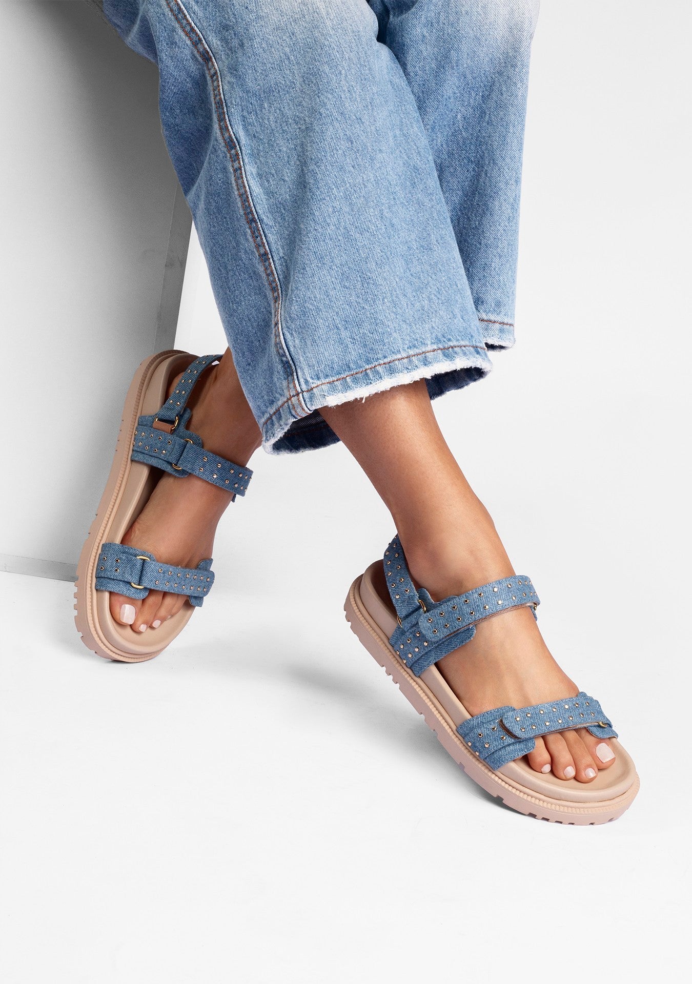 Flat Megan Studded Jeans