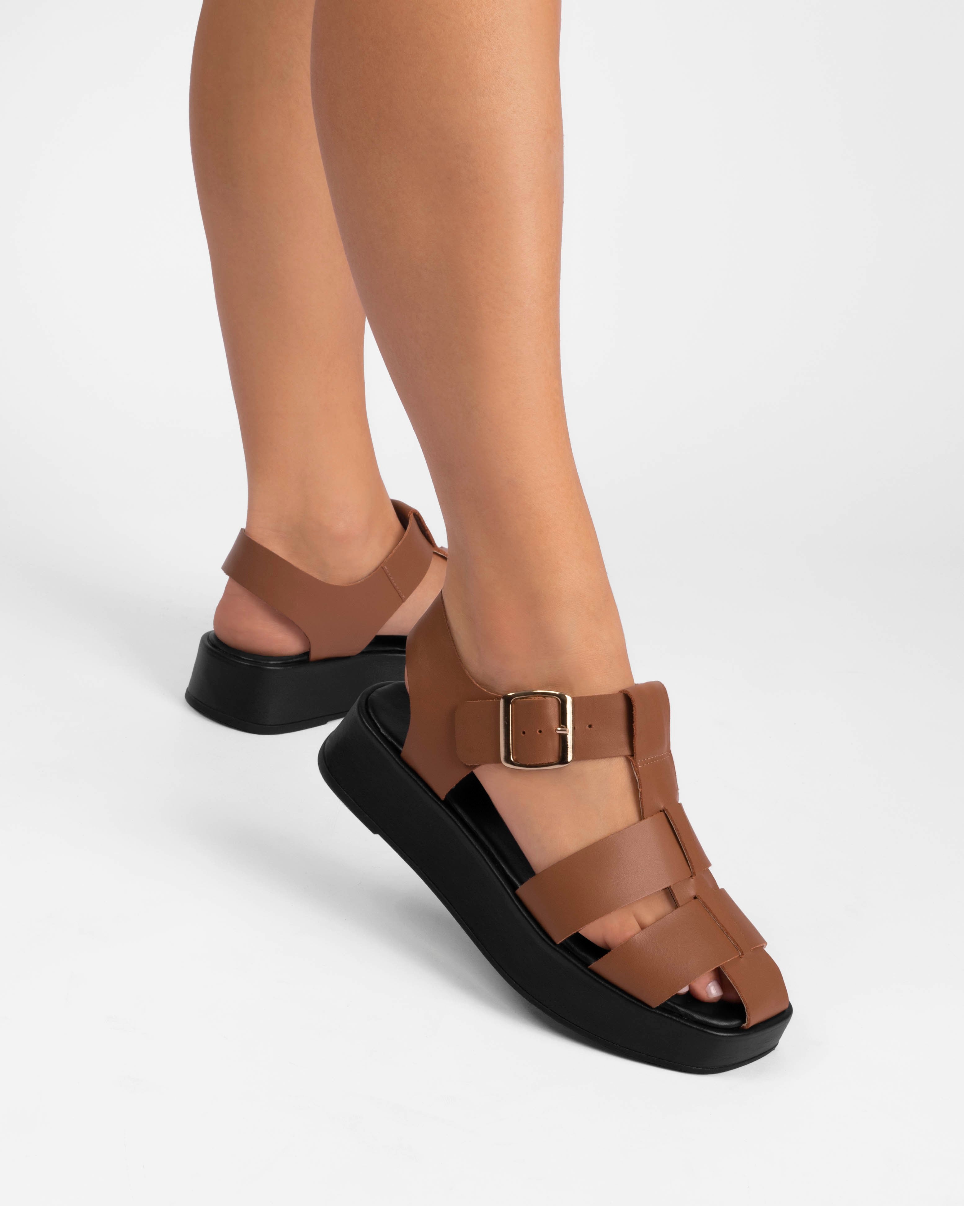 Flatform Ayla Camelo