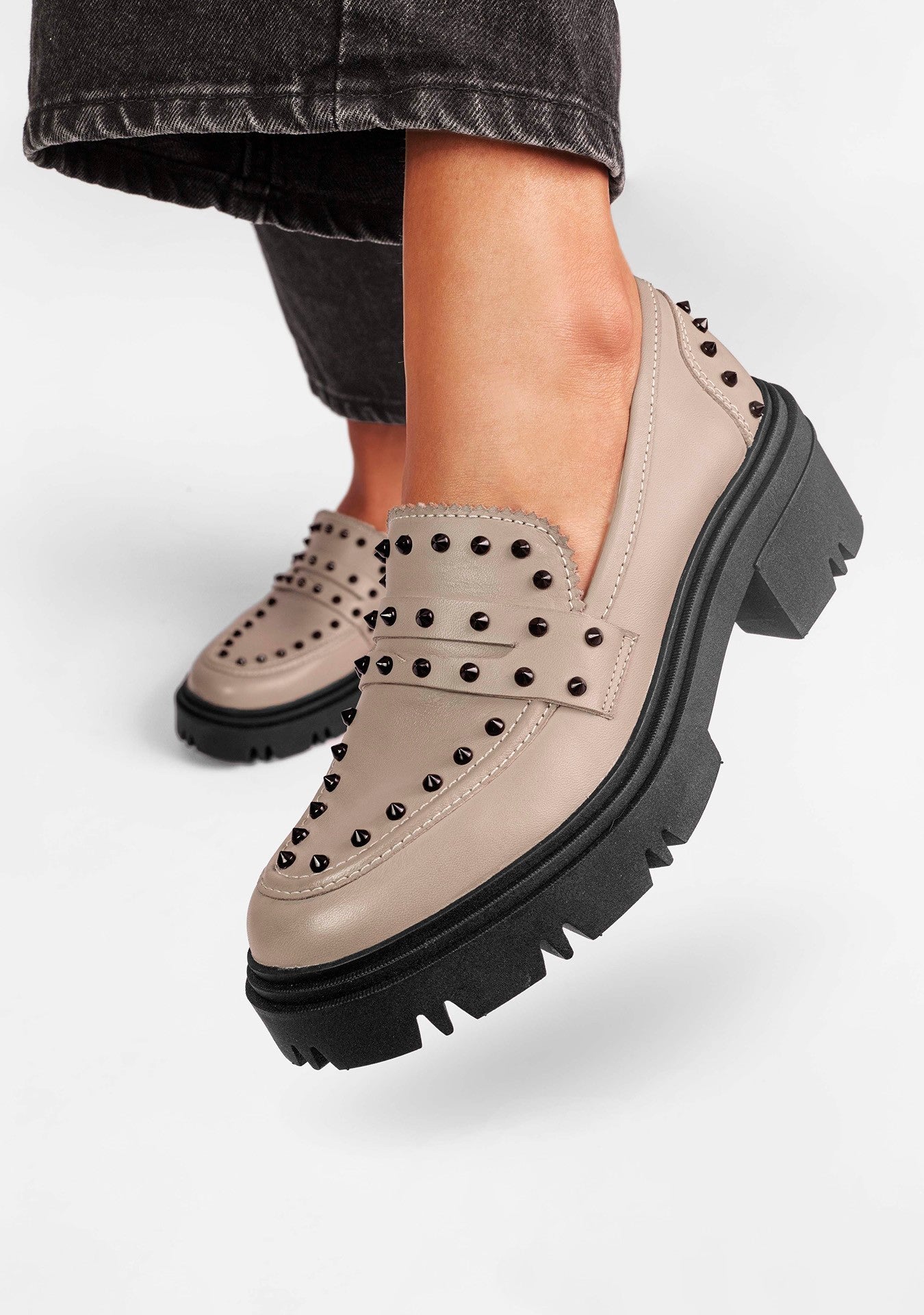Loafer Dara Studded Full Greige