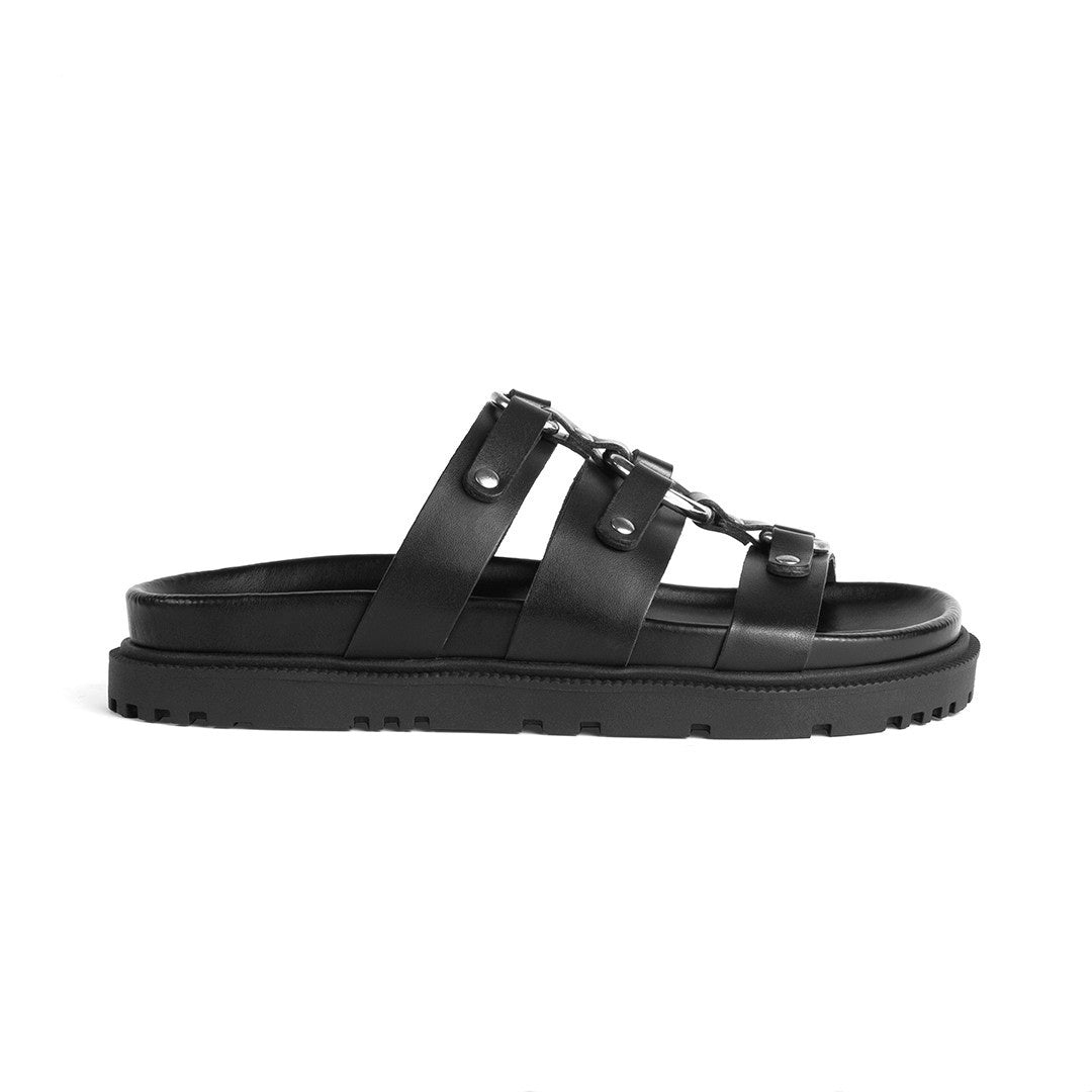 Flat Angie Black