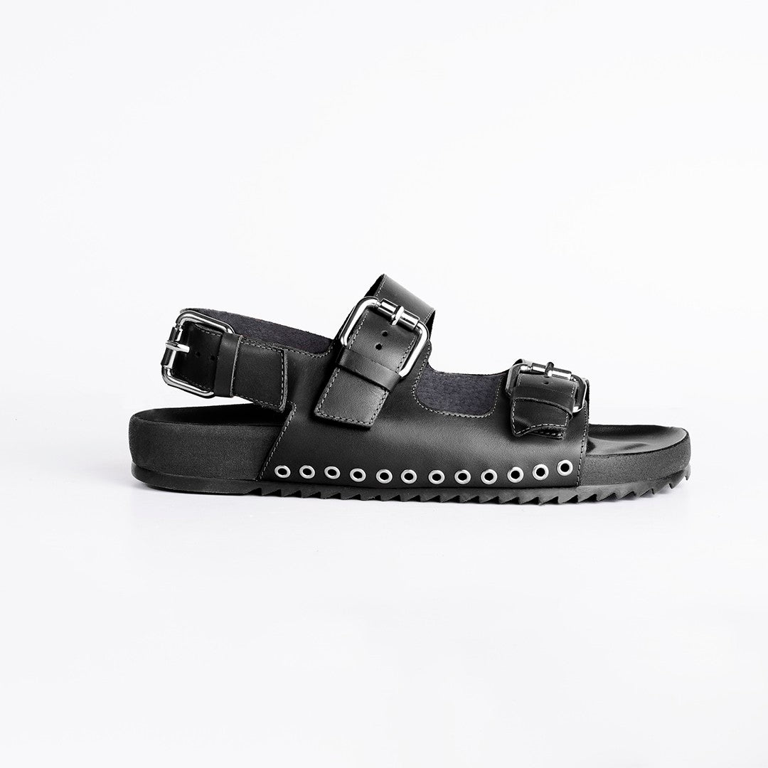 Flat Cassandra Black