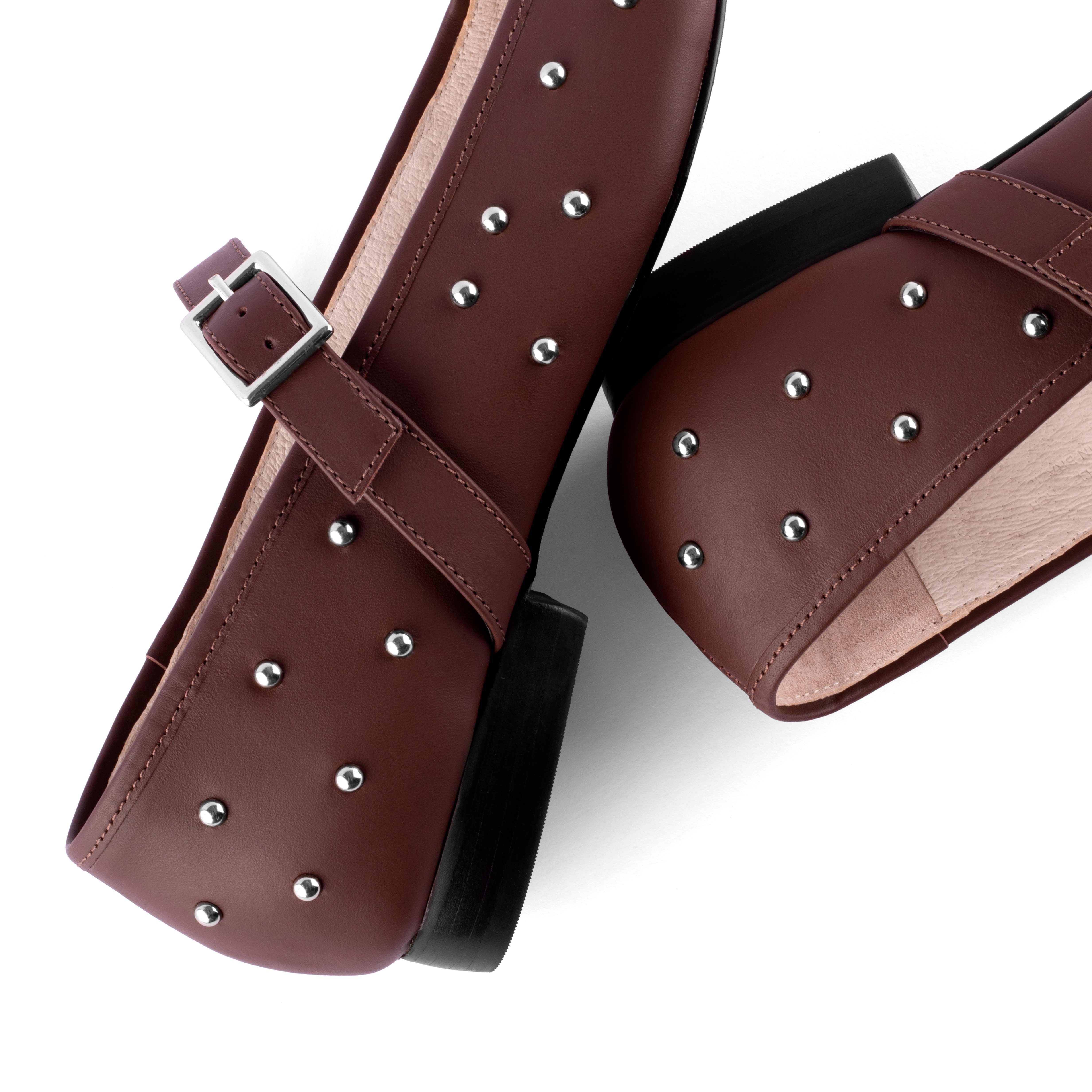 Sapatilha Vera Studded Coffee