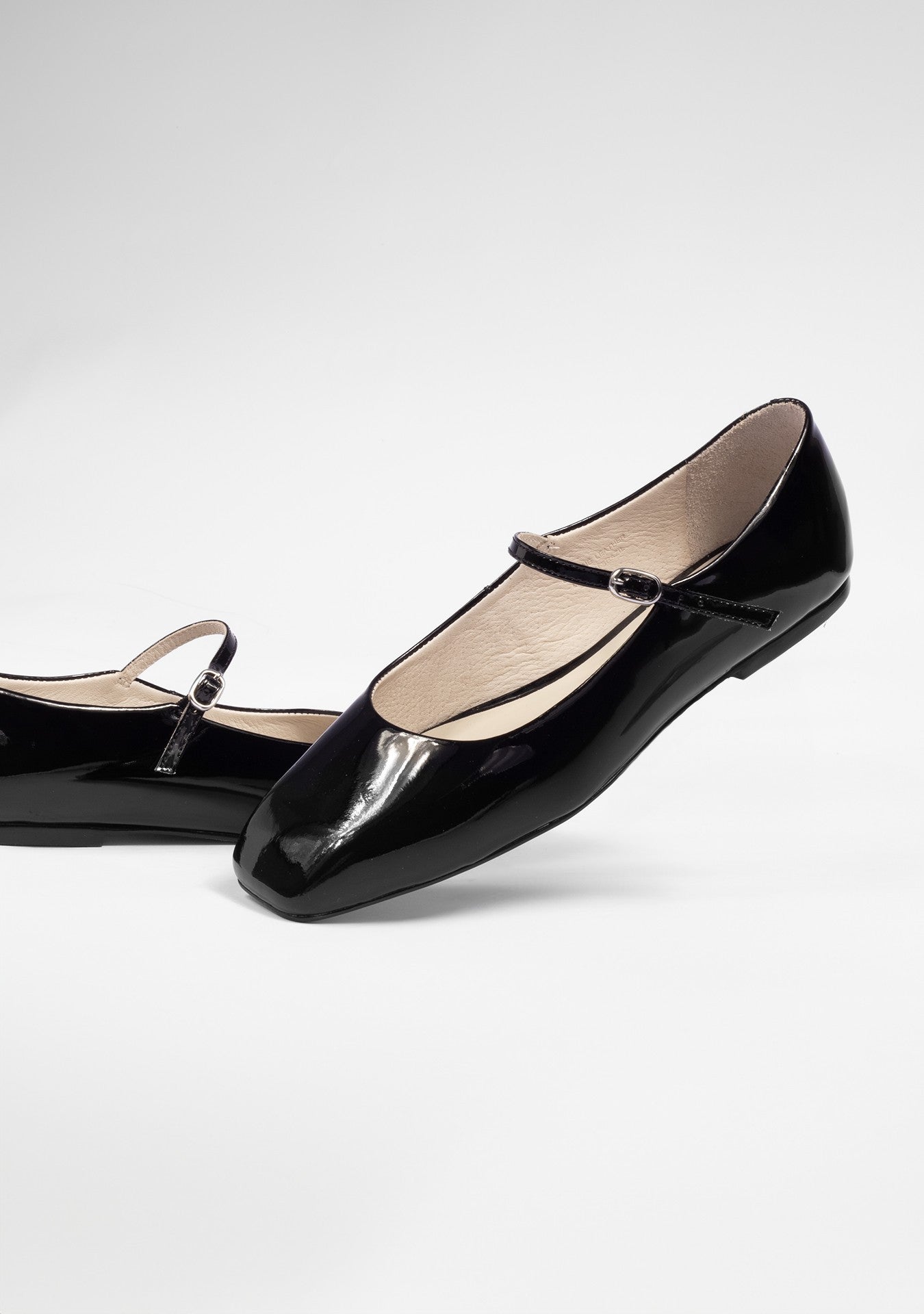 Sapatilha Mavie Shiny Black