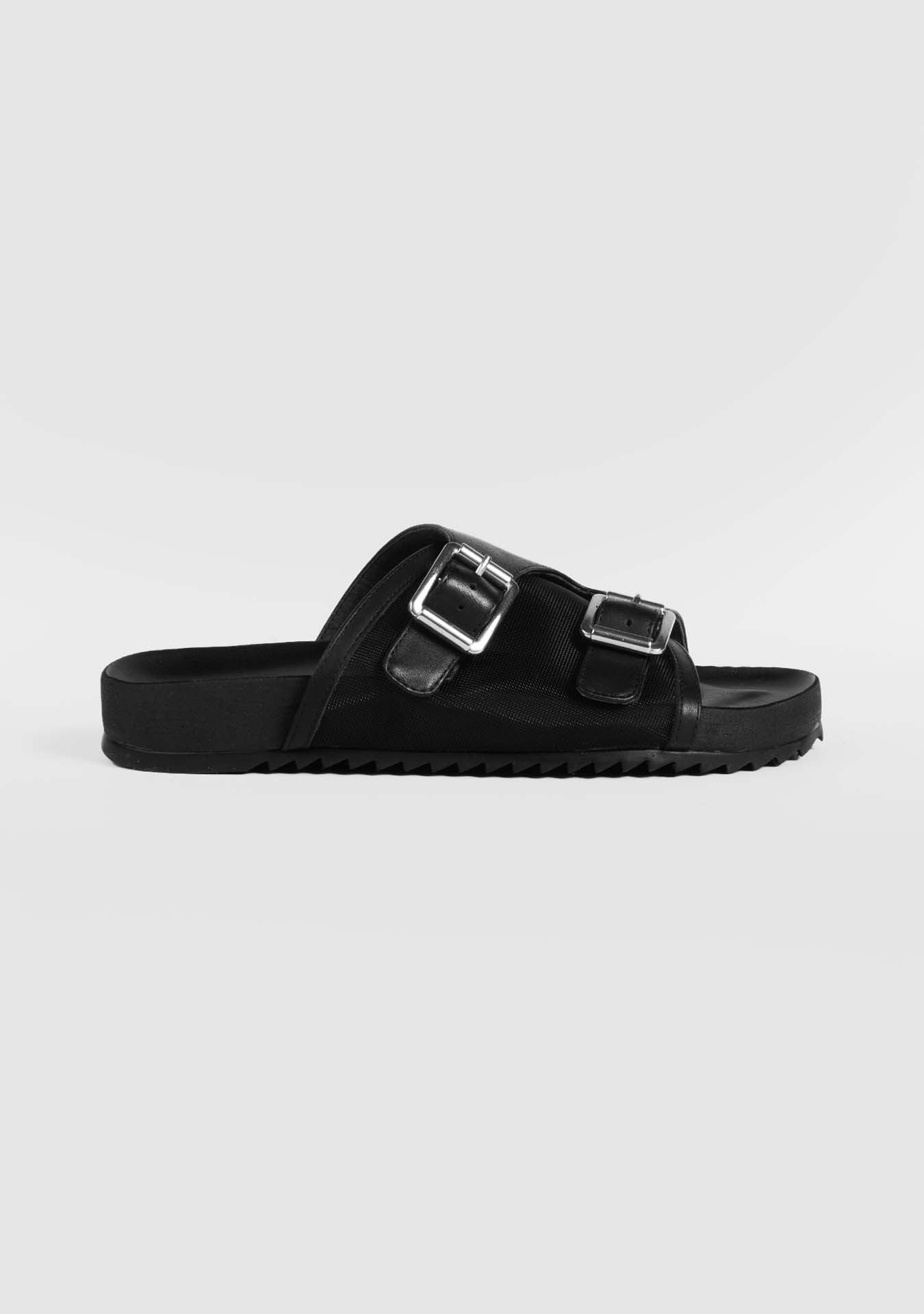 Flat Lyon Black