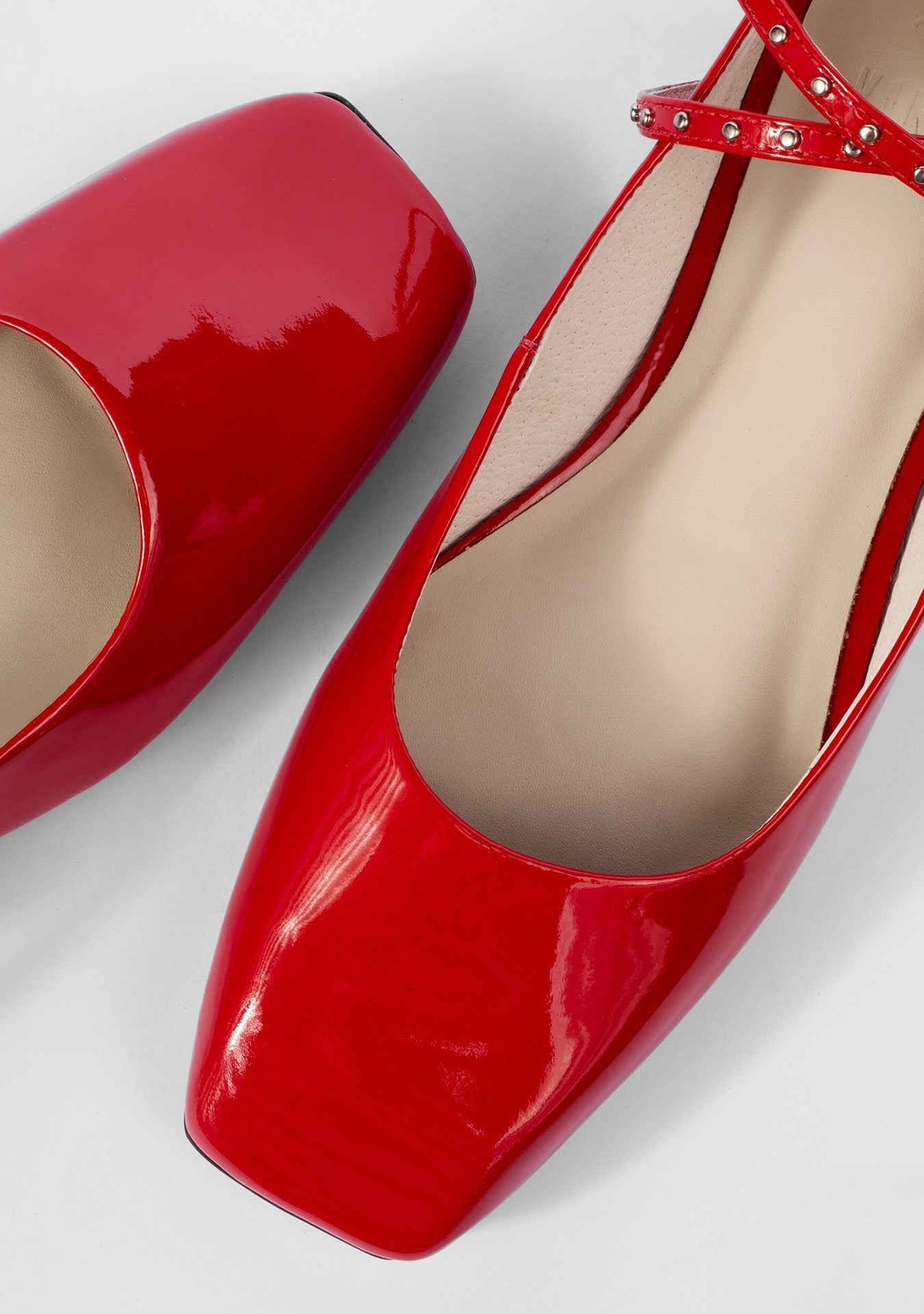 Sapatilha Liza Shiny Red