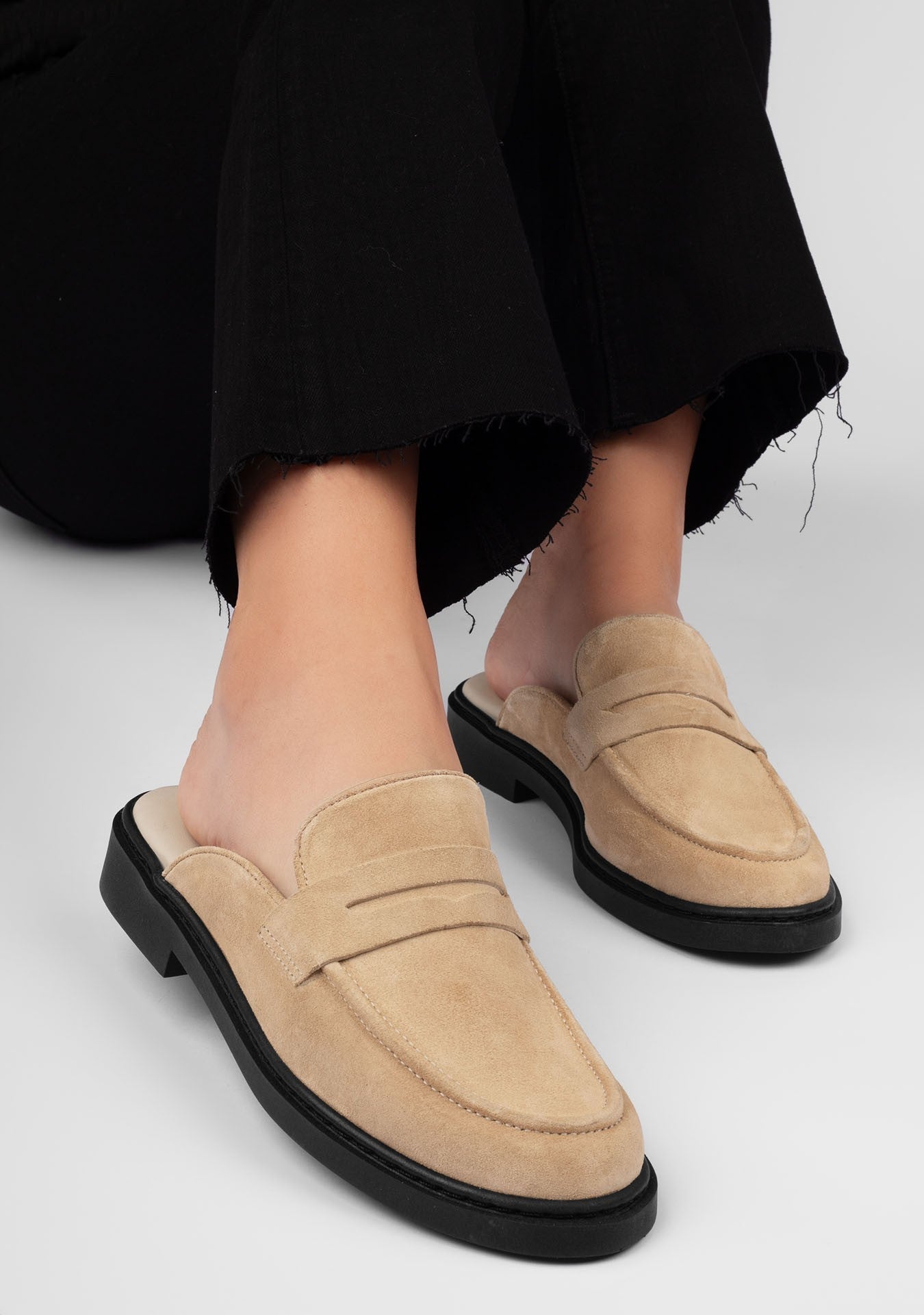 Mule Silvana Sand