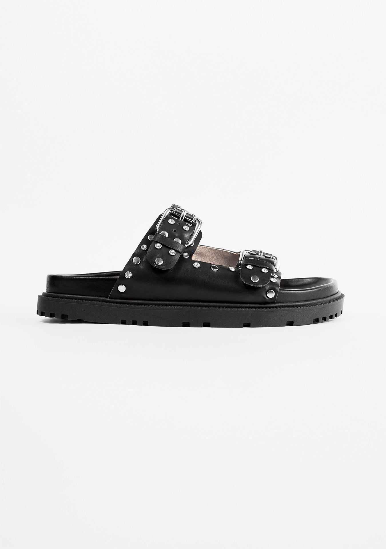 Flat Naomi Black