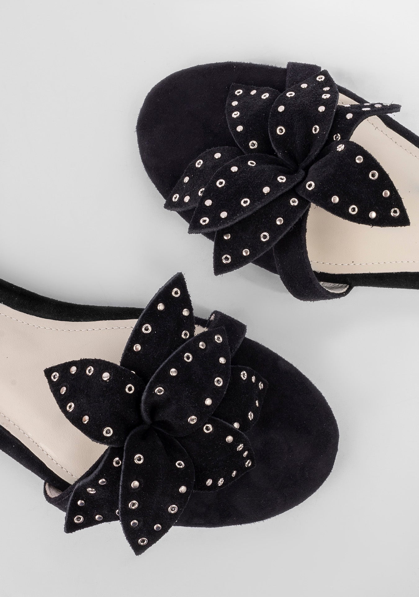 Rasteira Poliana Studded Camurça Black