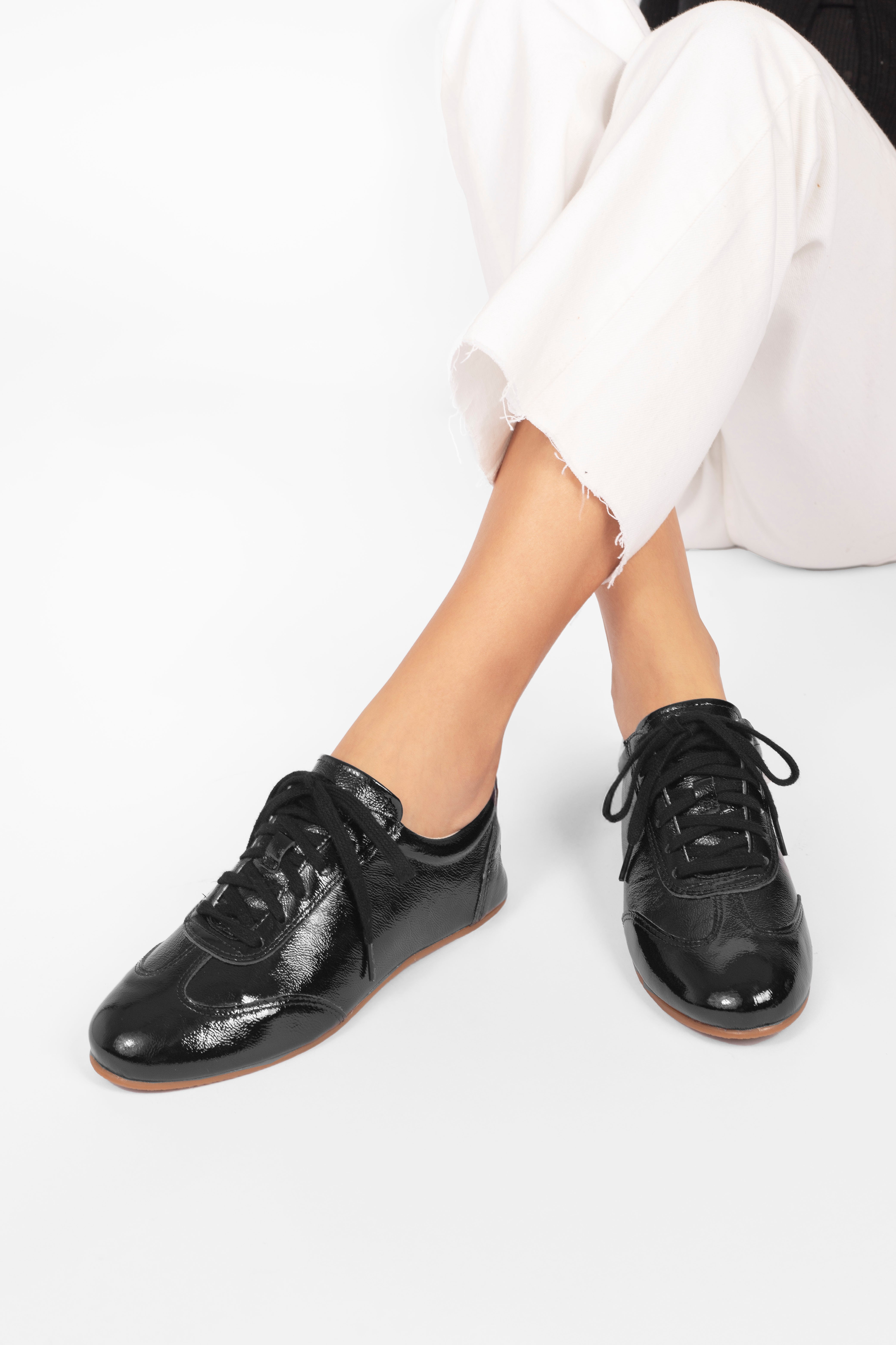 Sneaker Violet Shiny Black